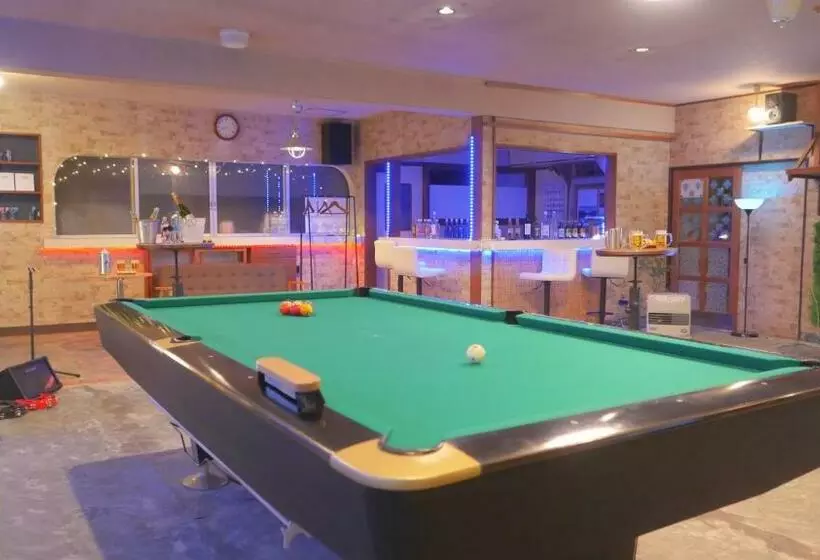 Retkeilymaja ザホテル湯沢スターダスト