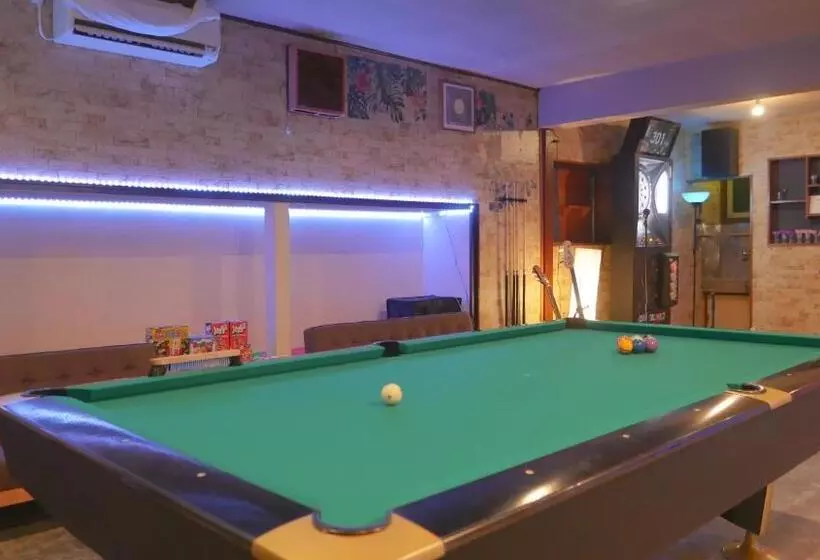 Retkeilymaja ザホテル湯沢スターダスト