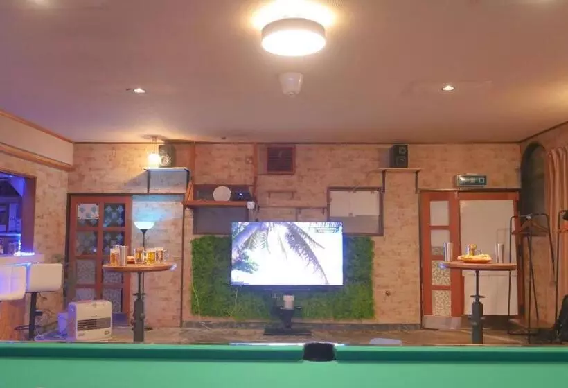 Retkeilymaja ザホテル湯沢スターダスト