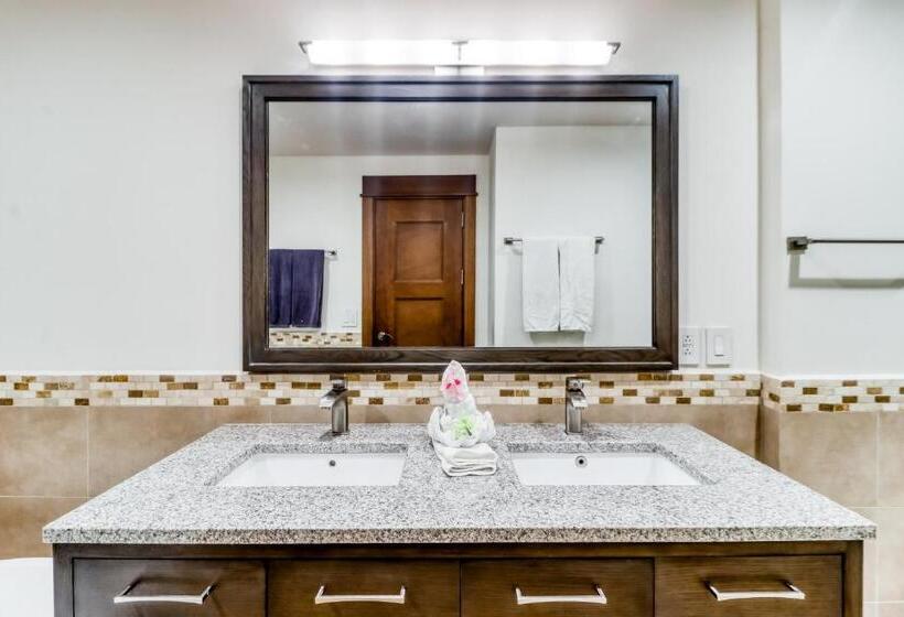 هتل Unit 1014 At Croc S