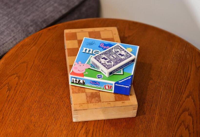 Free Parking   Heart Of The City   Superb Townhouse & Garden   Peaceful Area But Only 5min Walk To B