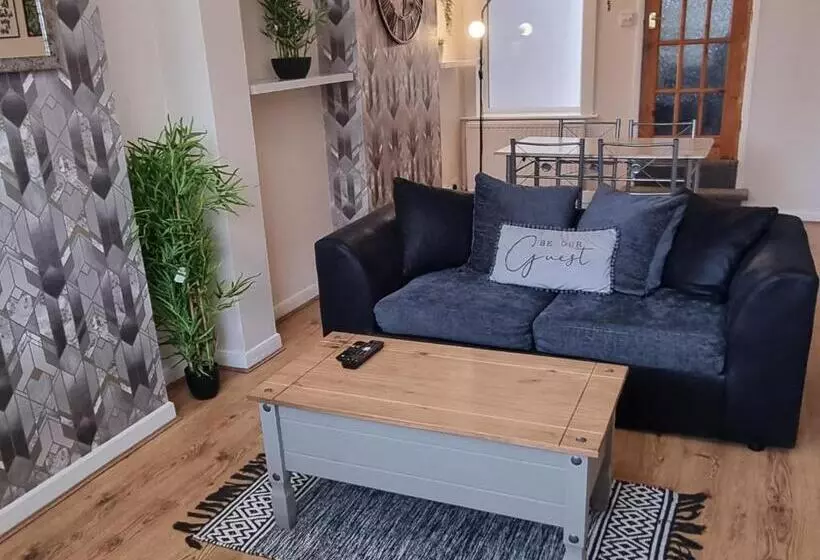Ipswich Suffolk Contractor Holiday Short Stay