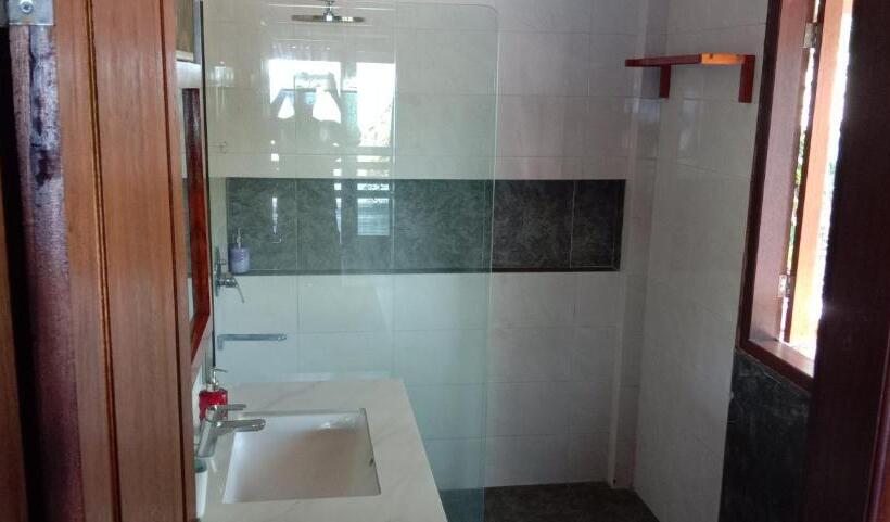 פנסיון Seagate Bungalows