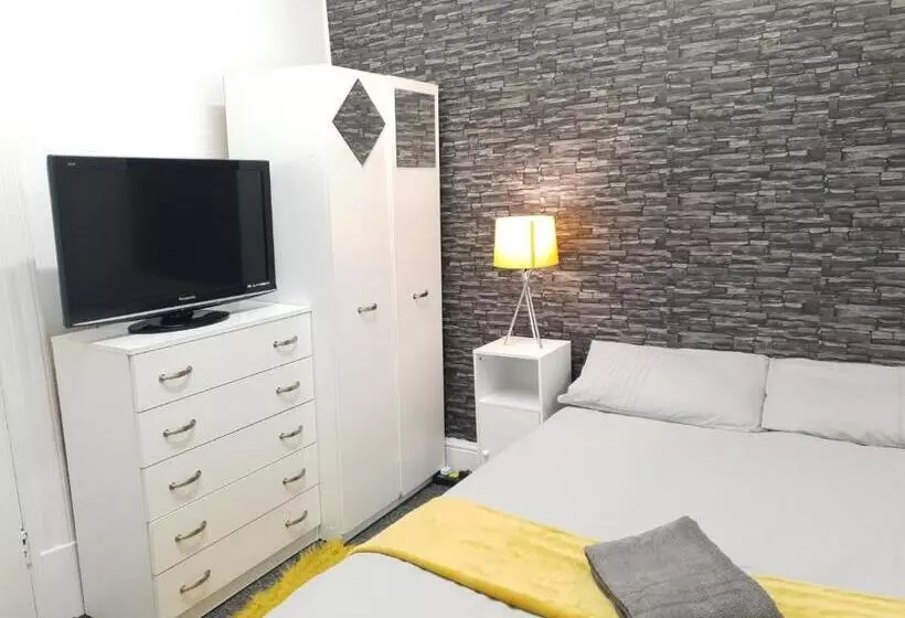 ペンション Topaz Town House No 36