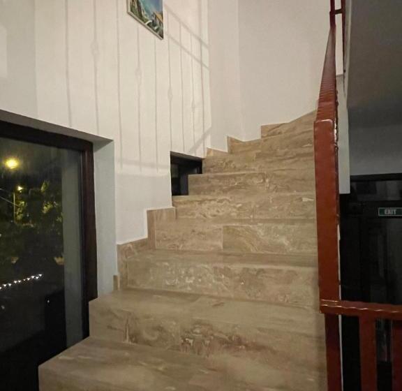 膳宿费 Vila Belanto