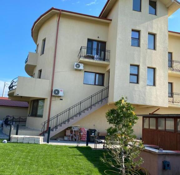 膳宿费 Vila Belanto