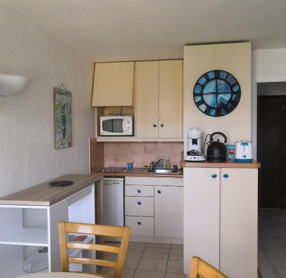 Ty Avel Studios 110 Et 111