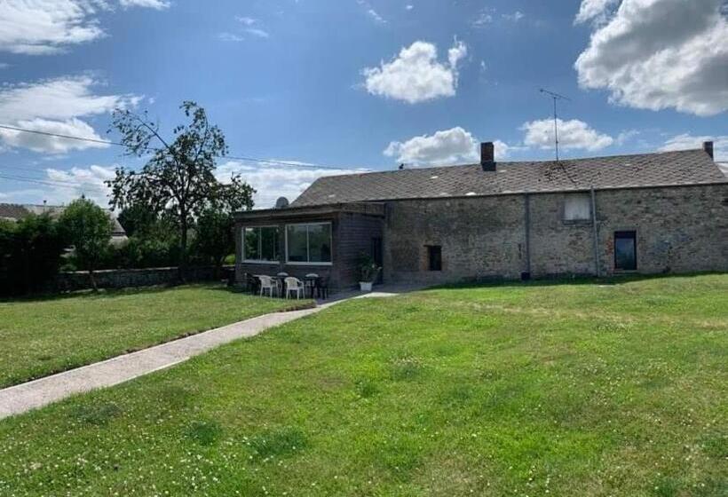 Charmante Maison Avec Cheminée, Grand Jardin Et Boxe Chevaux