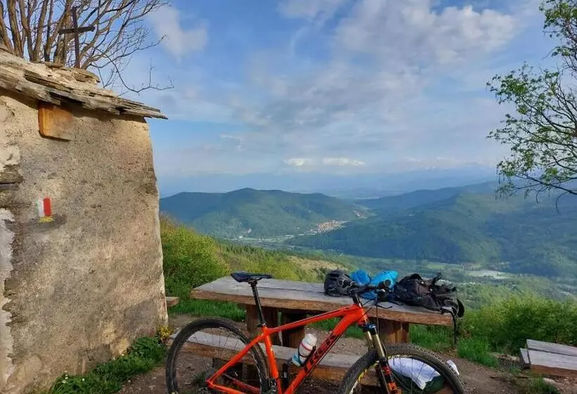 Due Camere E Una Bici