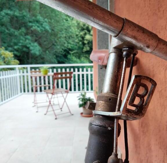 Due Camere E Una Bici