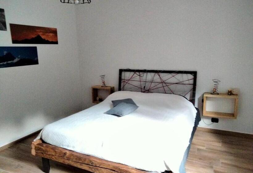 Due Camere E Una Bici