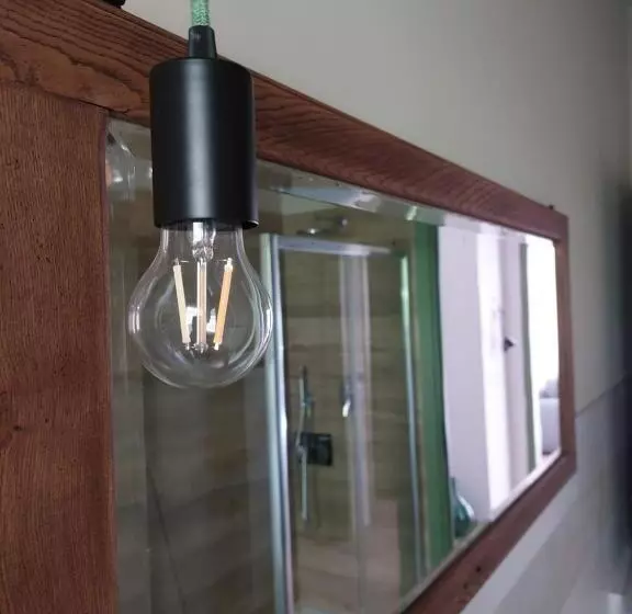 Due Camere E Una Bici