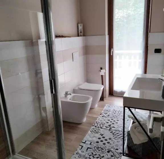 Due Camere E Una Bici