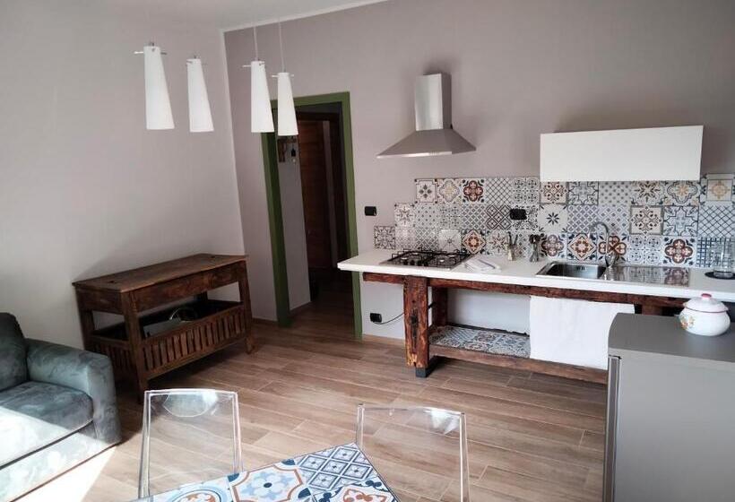 Due Camere E Una Bici