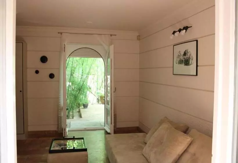 Garden Center Apartment
