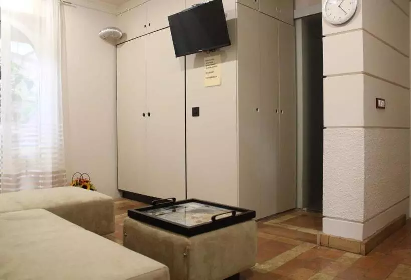 Garden Center Apartment
