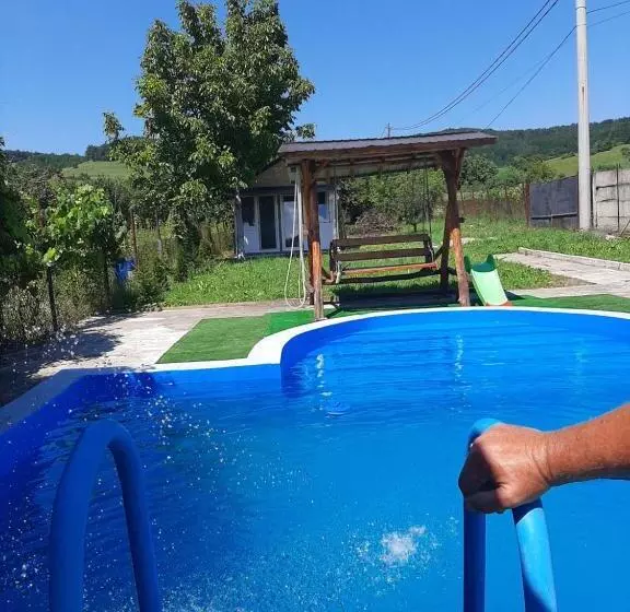 ペンション Cazare La Española