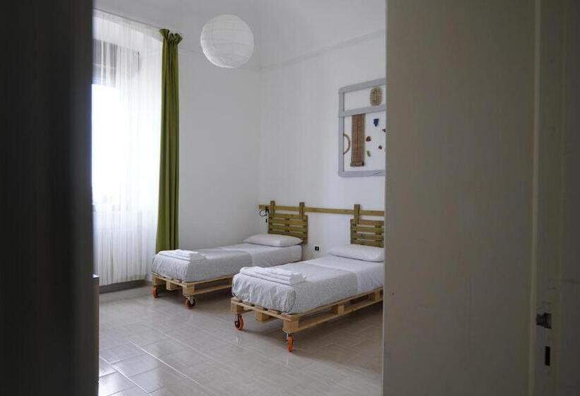 Пансион House Sud Est