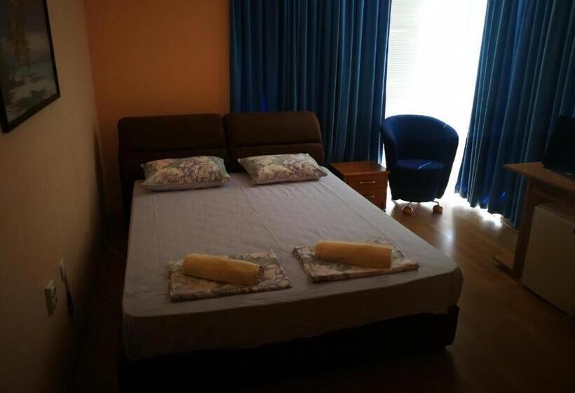 پانسیون Quattro Soli