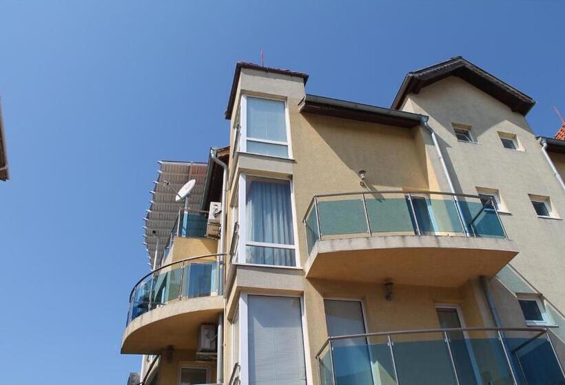 پانسیون Quattro Soli