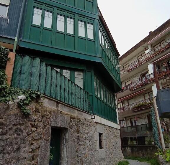 Plazuela Sta Catalina Ii En Mundaka Con Parking By Kabia Gestión