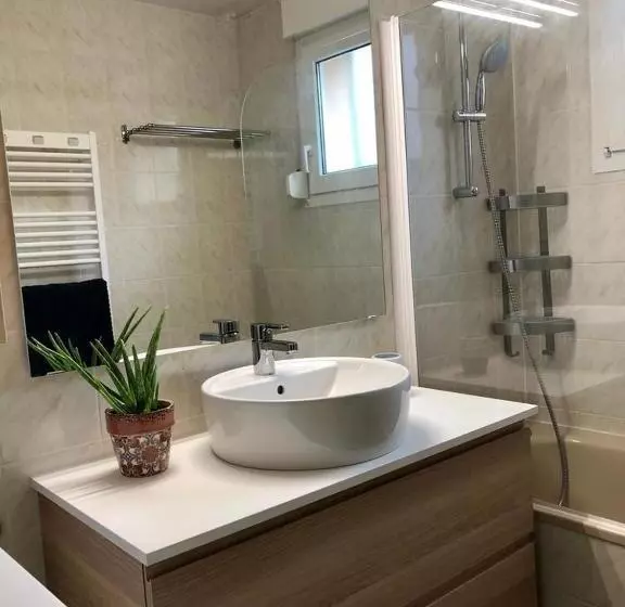 Au Chalet Des Oiseaux Migrateurs