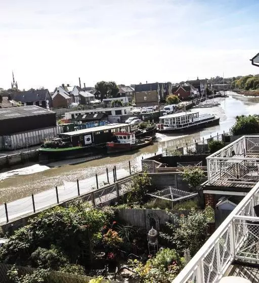 Faversham Creekside Bed And Breakfast