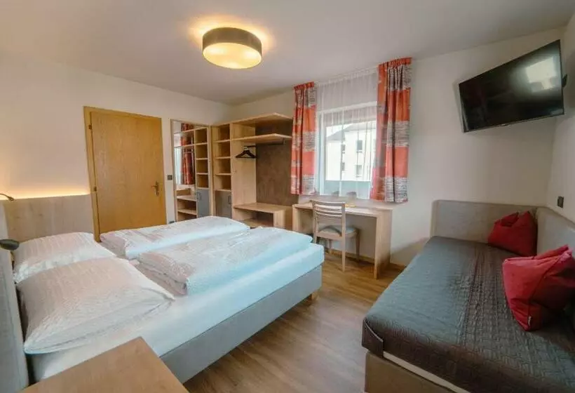 ベッドアンドブレックファースト Gasthof Paul