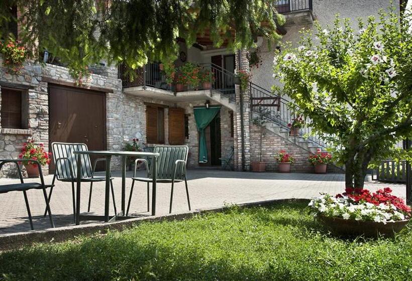 ベッドアンドブレックファースト La Corte Di Nando