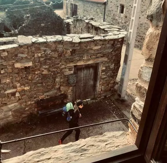 ベッドアンドブレックファースト The Stone Boat Guesthouse For Pilgrims