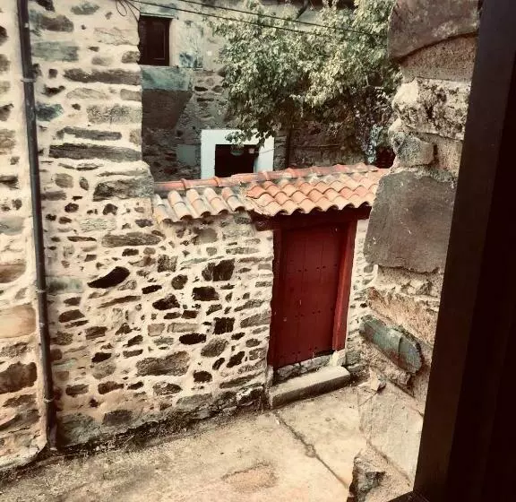 ベッドアンドブレックファースト The Stone Boat Guesthouse For Pilgrims