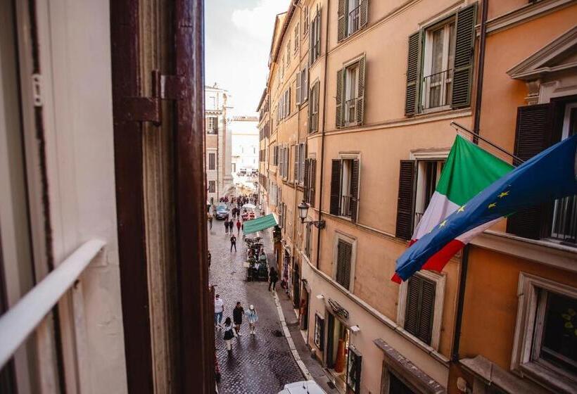 پانسیون Delfini Trevi House