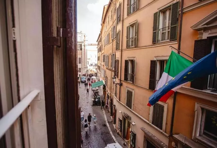 پانسیون Delfini Trevi House