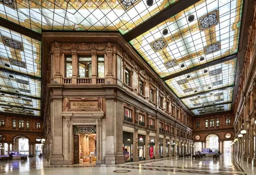 پانسیون Delfini Trevi House