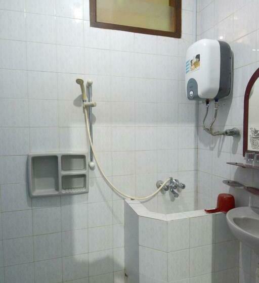 بنسيون Ec Pondokan