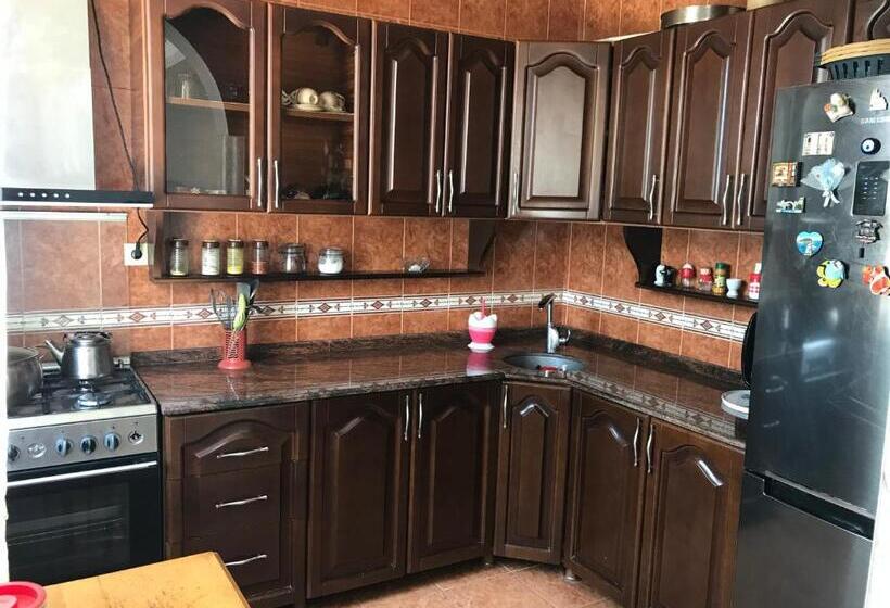 پانسیون Nani S Sweet Home