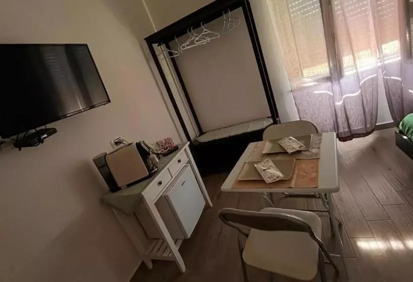 پانسیون White Room