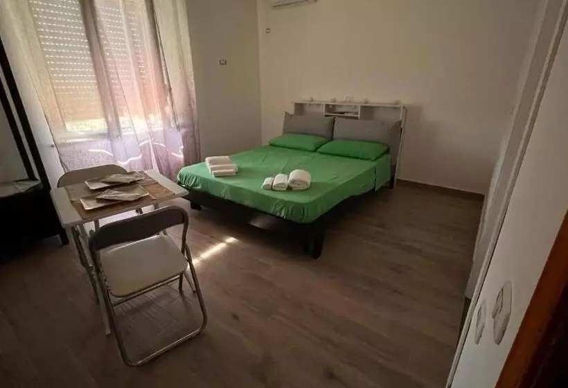 پانسیون White Room