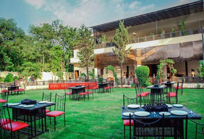 리아드 Saroj Sagar