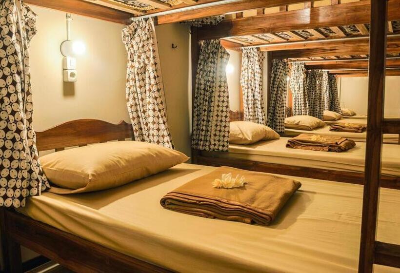 Albergue Rumah Larasati