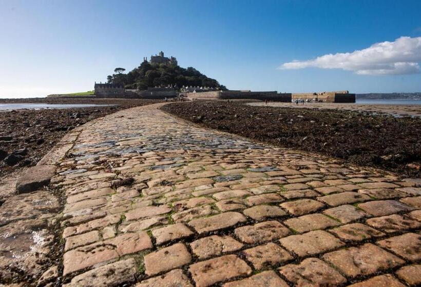 Cormorant Views, Marazion