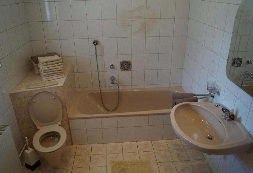 בית מלון כפרי Ferienwohnungen Monika Unterluggauer