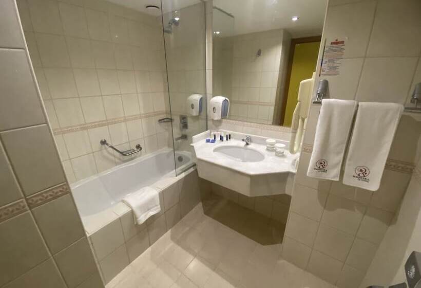 בית מלון כפרי Roseira Beach Resort