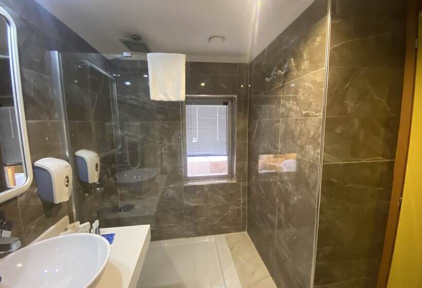 בית מלון כפרי Roseira Beach Resort