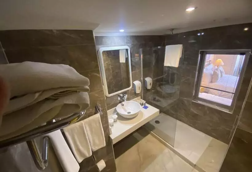 Hotelli Roseira Beach Resort