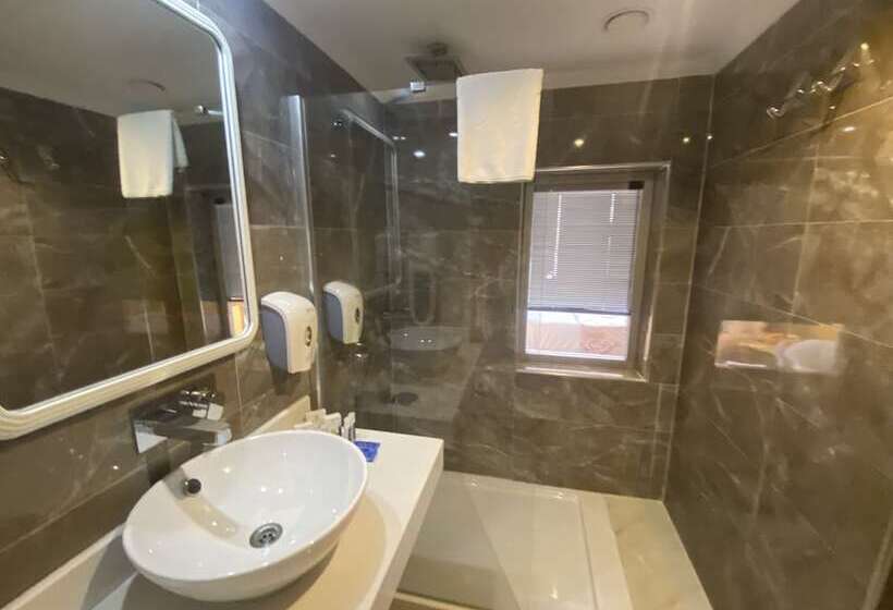 בית מלון כפרי Roseira Beach Resort