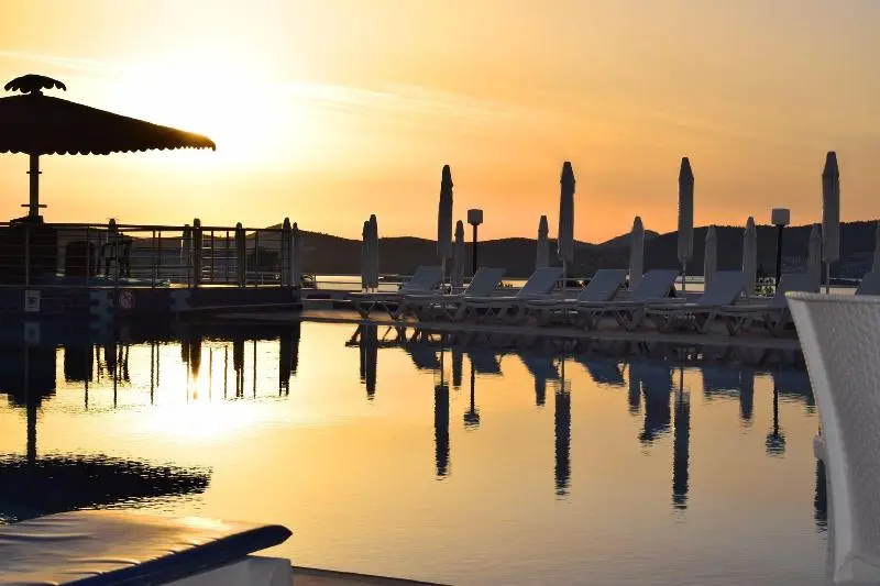 ホテル Roseira Beach Resort