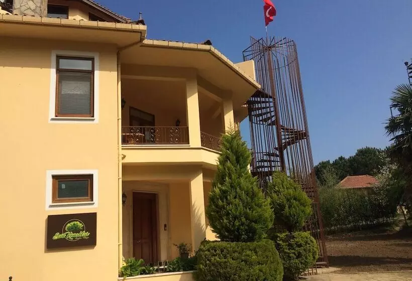 Hotelli Sarikonaklar Garden Village