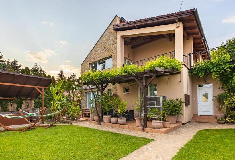 膳宿费 Adél Vendégház