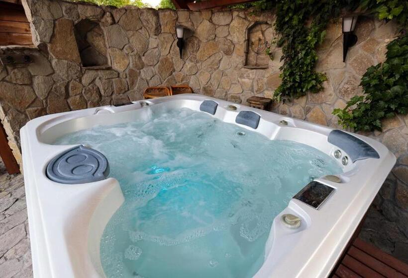 膳宿费 Adél Vendégház